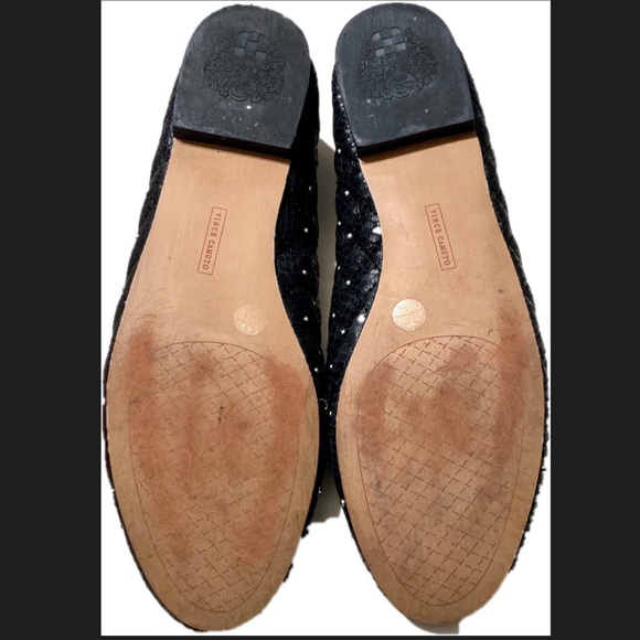 💄 Vince Camuto Studded Quilted Leather Flats 💄 - Picture 6 of 6